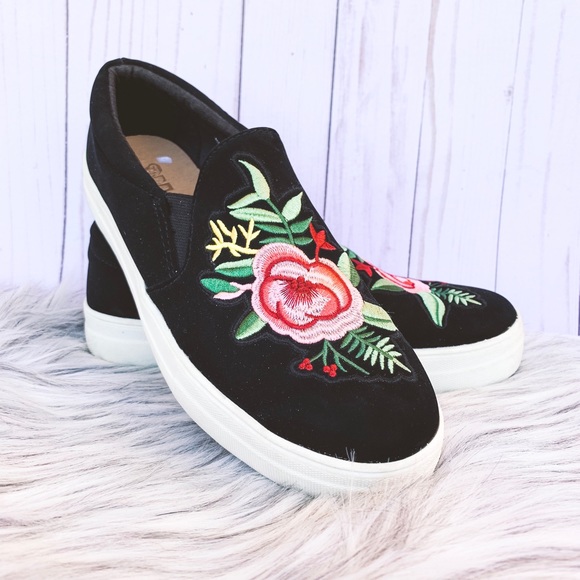 Brash Shoes - Brash Floral Embroidered Shoes Size 8.5